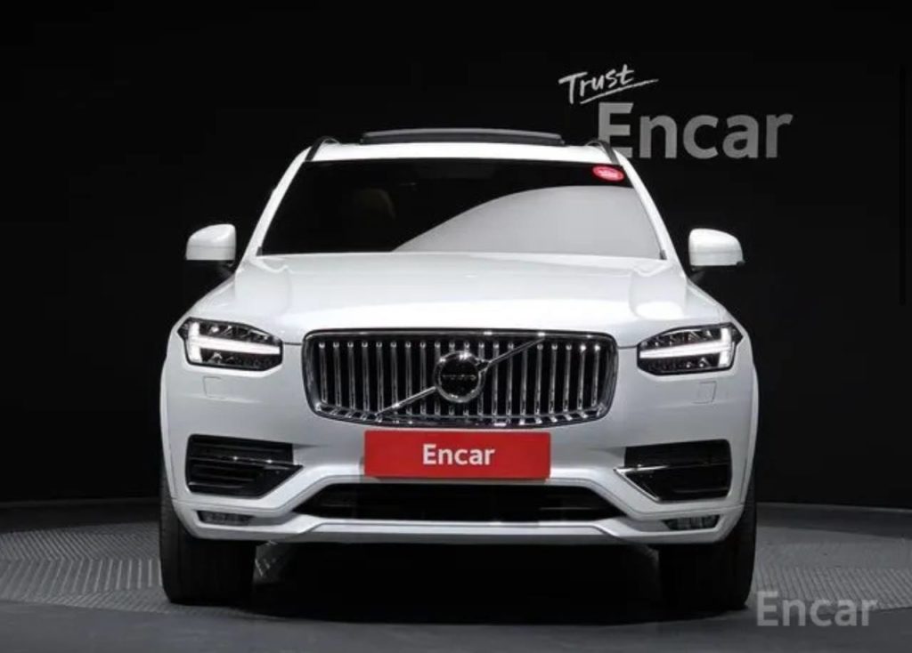 photo_5273897266425492253_y