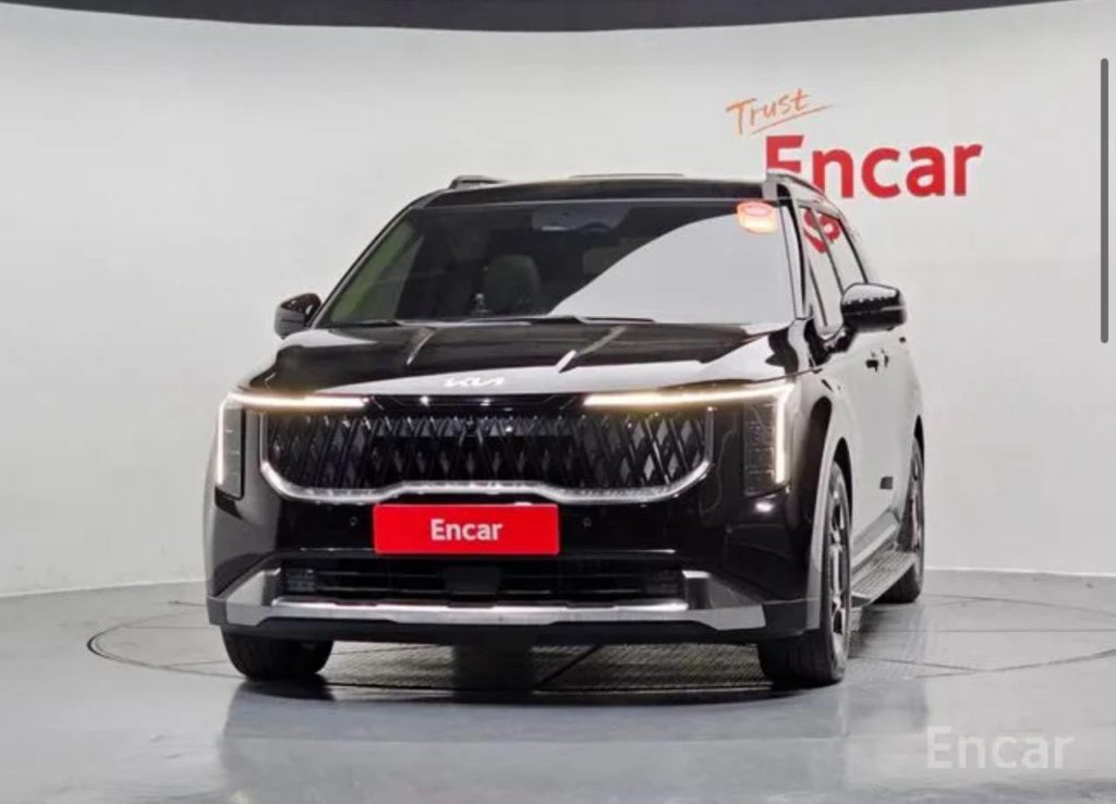 photo_5276149066239178359_y