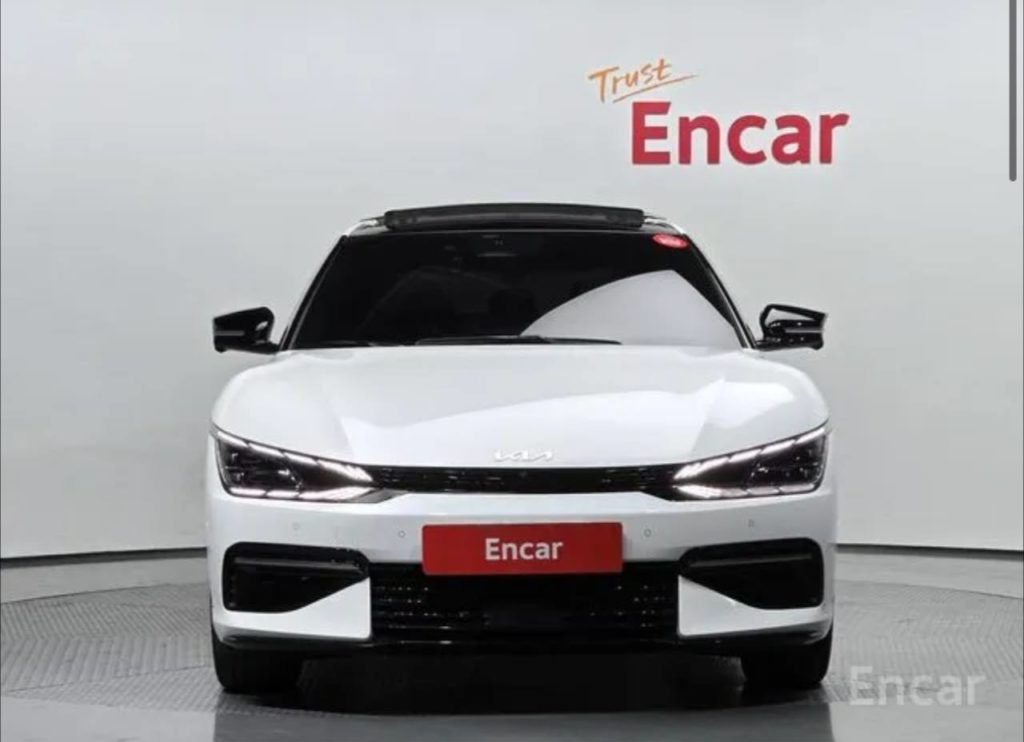 photo_6143150642286412912_y