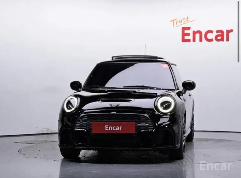 photo_5357073061913948059_y