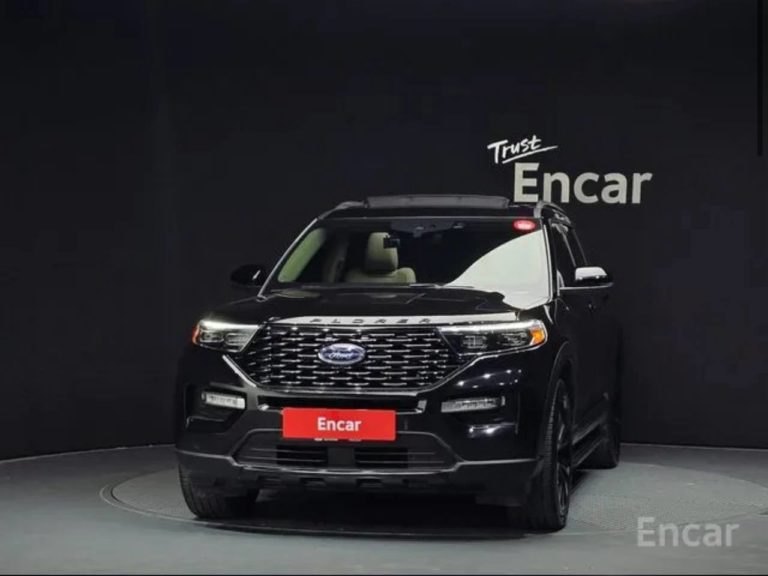 photo_5359494963907393015_y