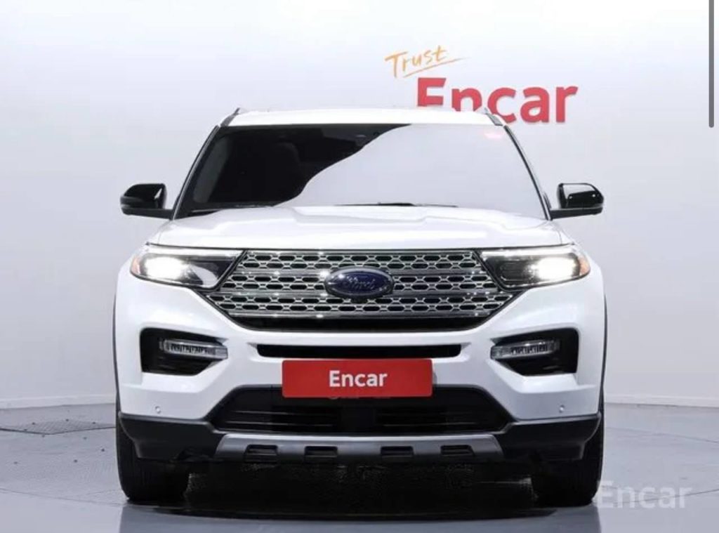 photo_5359494963907393051_y