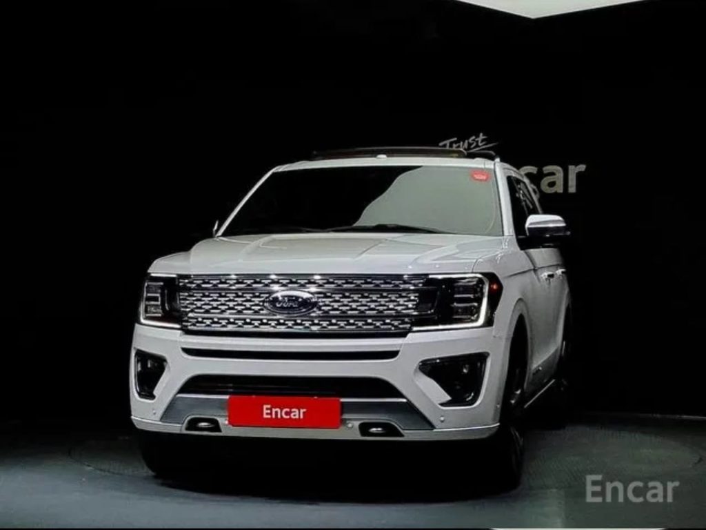 photo_5368417754169865893_y