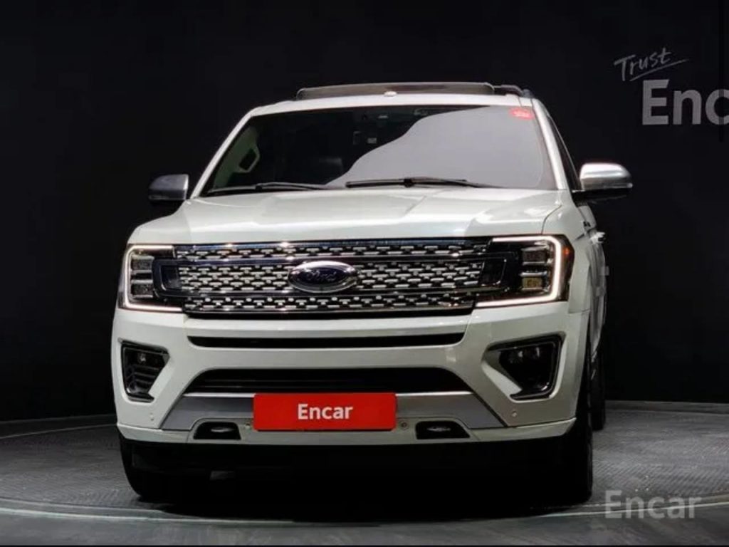 photo_5368417754169866156_y