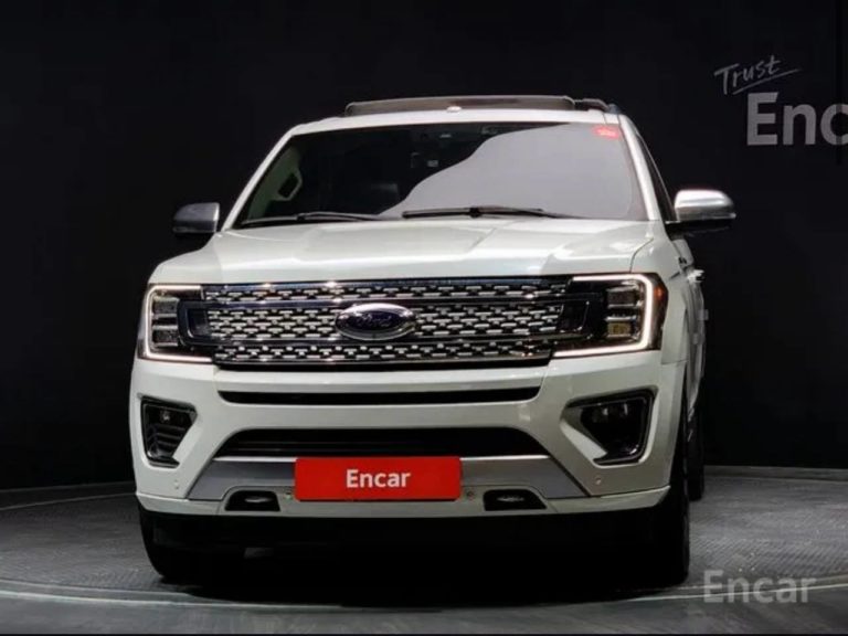 photo_5368417754169866156_y