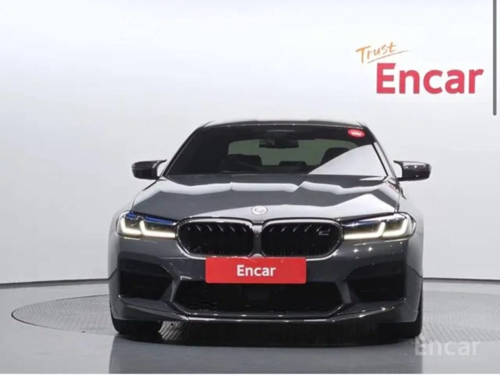 photo_5377591473601639029_y