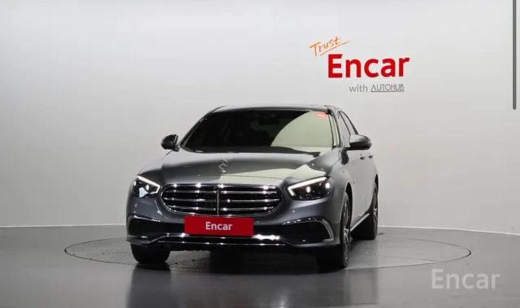 photo_5391245475283334392_y