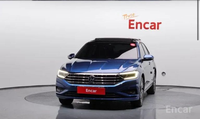 photo_5393465543878638646_y