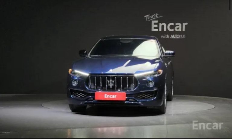 photo_5393497275097019725_y