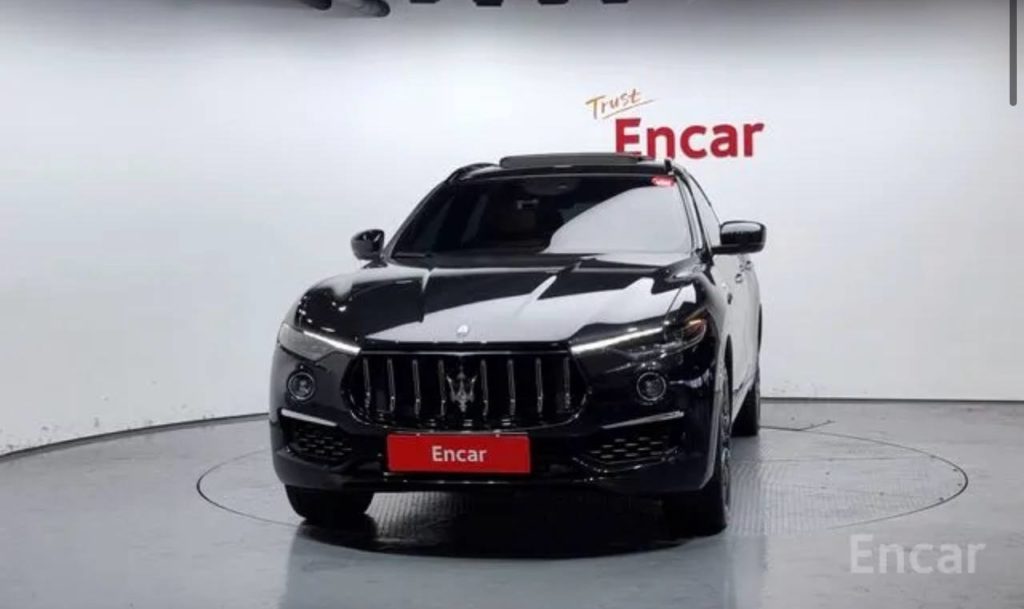 photo_5395778701595110752_y