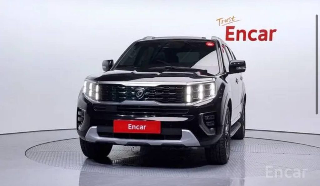 photo_5458530673460640038_y