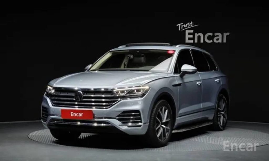 photo_5247197799798403563_y