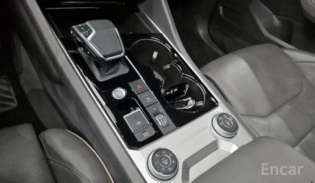 photo_5247197799798403571_y