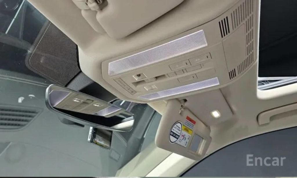 photo_5247197799798403576_y