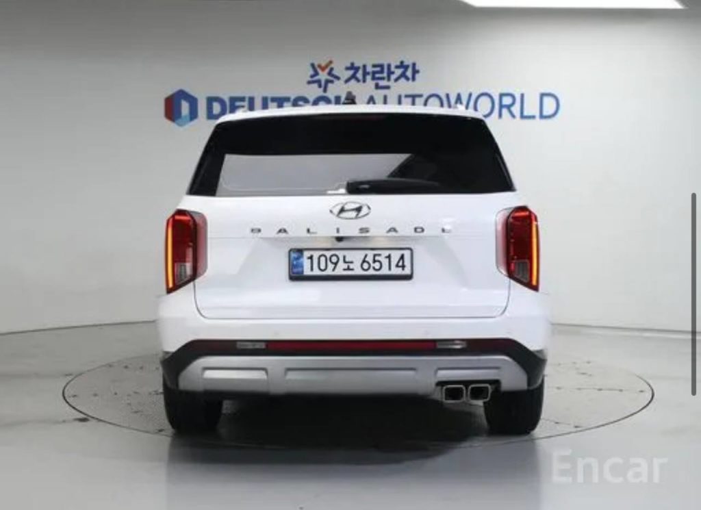 photo_5318857065684400135_y