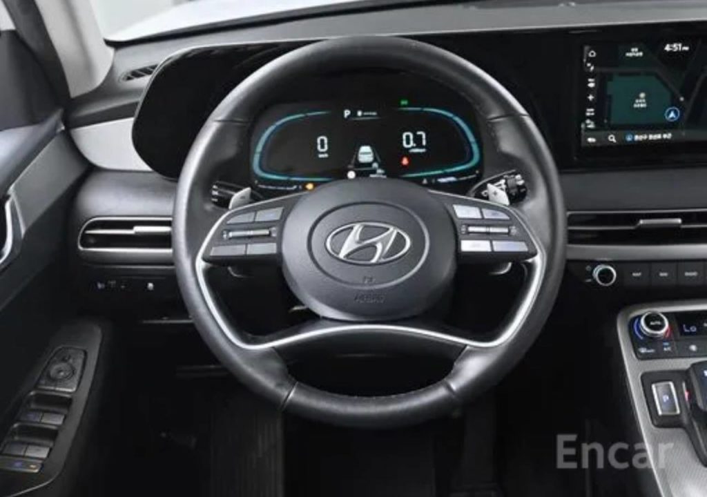 photo_5318857065684400148_y