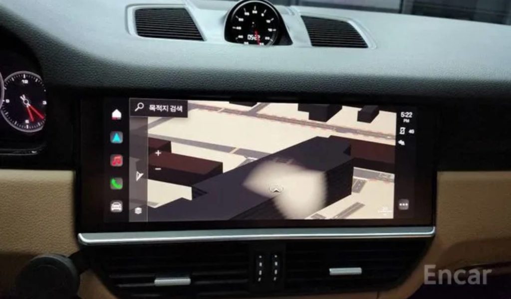 photo_5318857065684400477_y