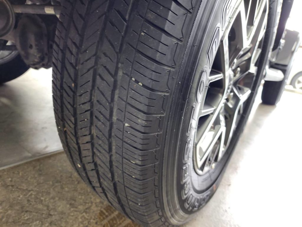 photo_5327960274638076811_y