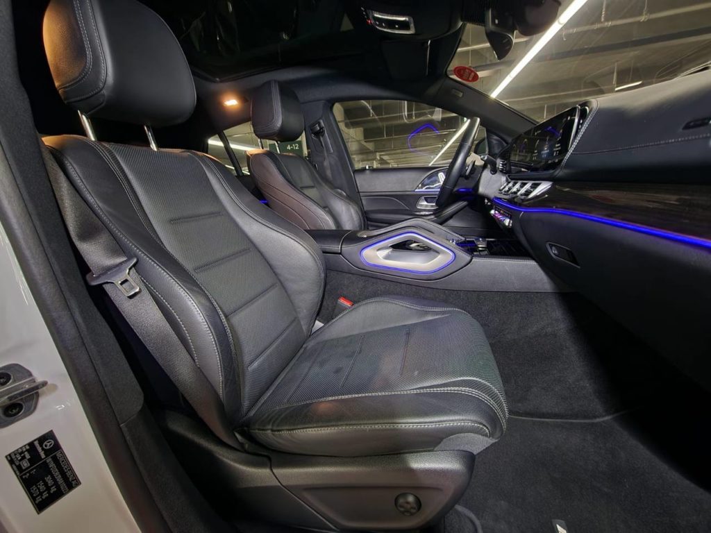 photo_5328213626168937869_y