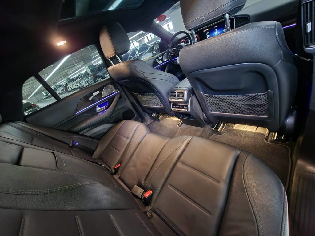 photo_5328213626168937875_y