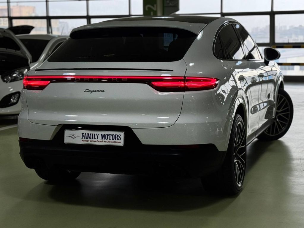 photo_5328213626168937922_y