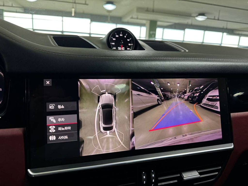 photo_5328213626168937924_y