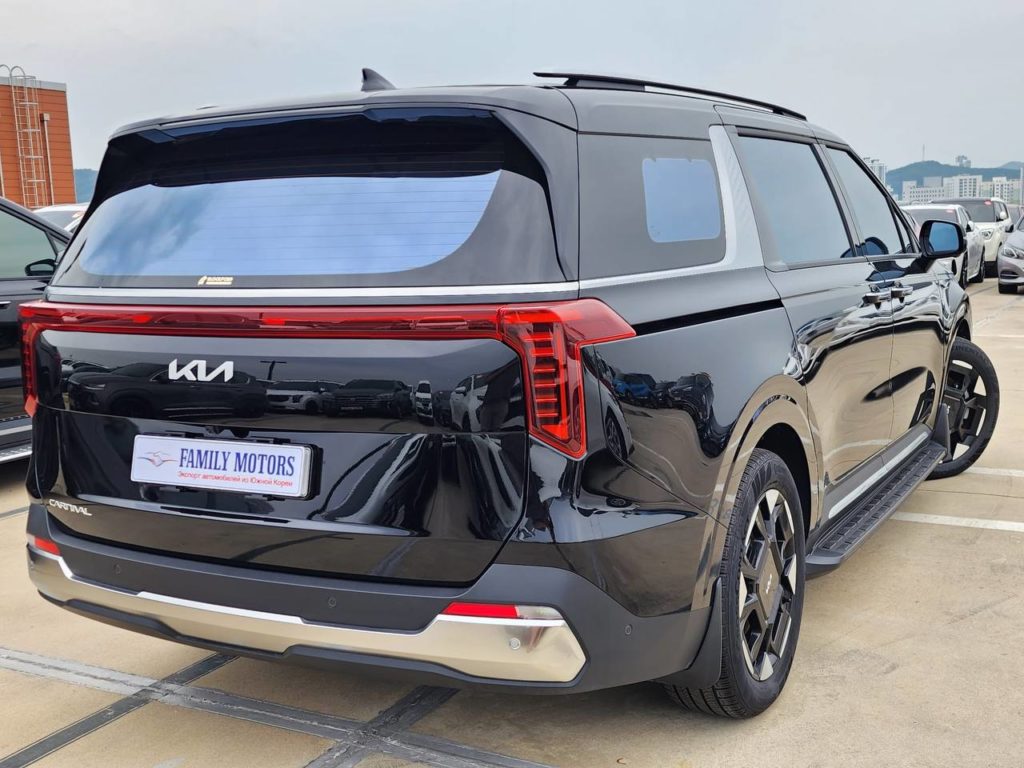 photo_5332433745069865760_y