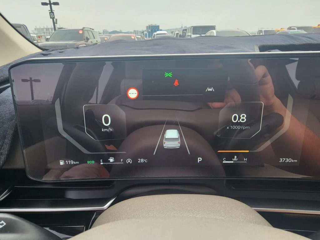 photo_5332433745069865793_y