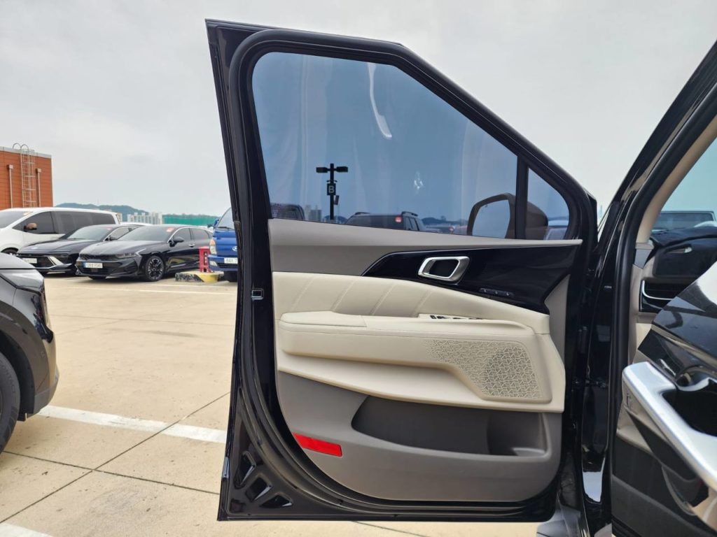 photo_5332433745069865794_y