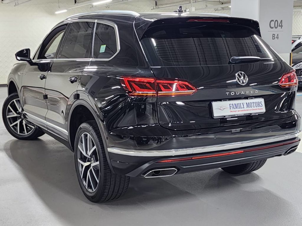 photo_5332433745069866021_y