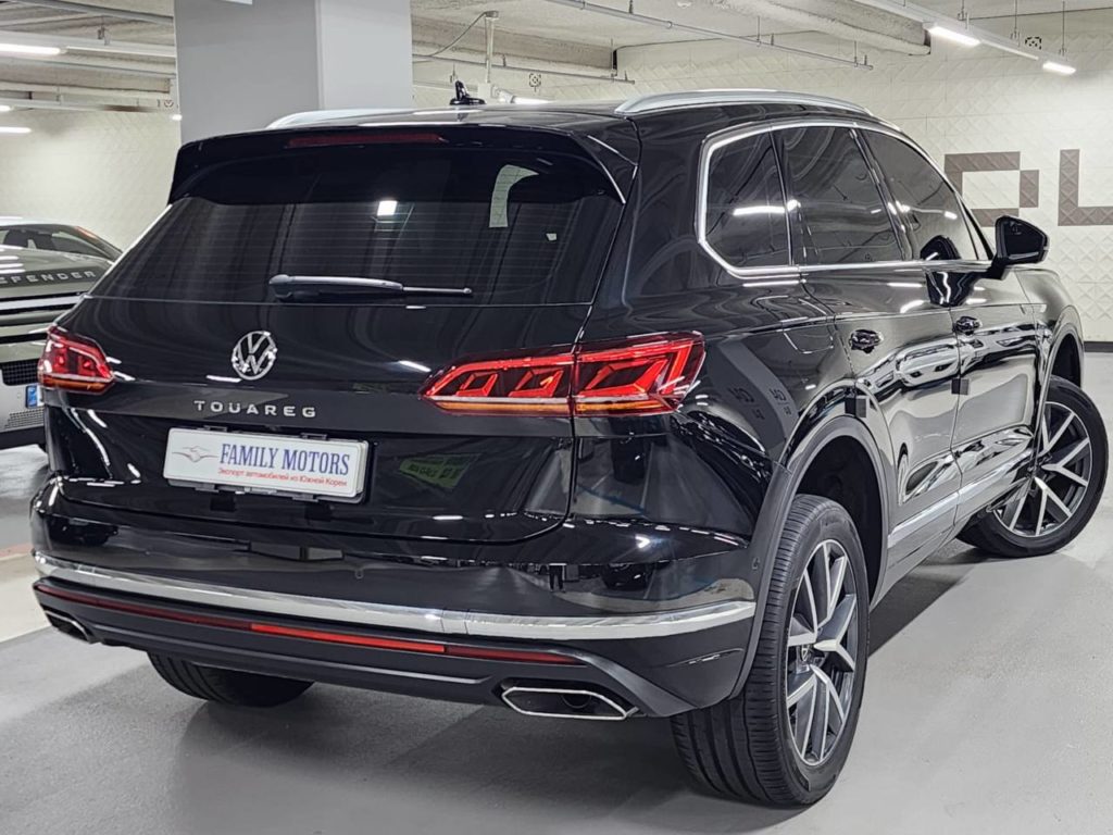 photo_5332433745069866022_y