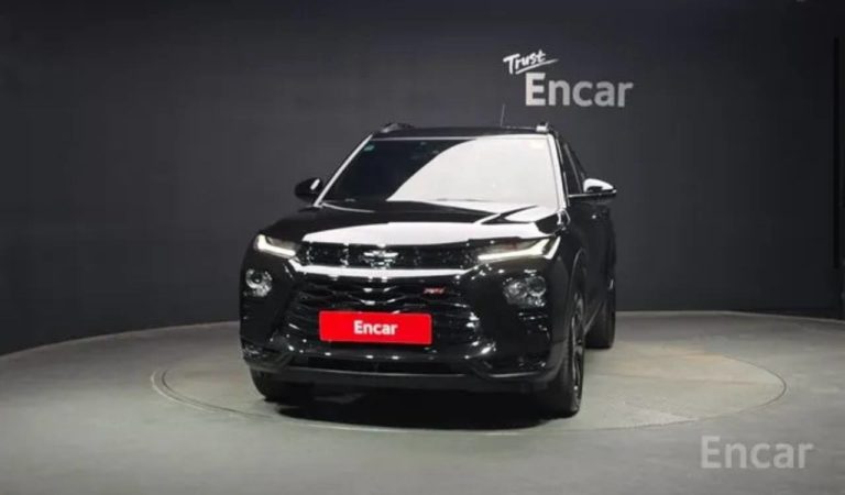 photo_5334685544883549486_y