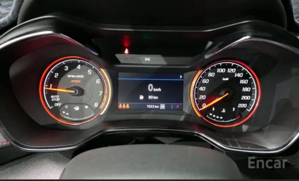 photo_5334685544883549491_y