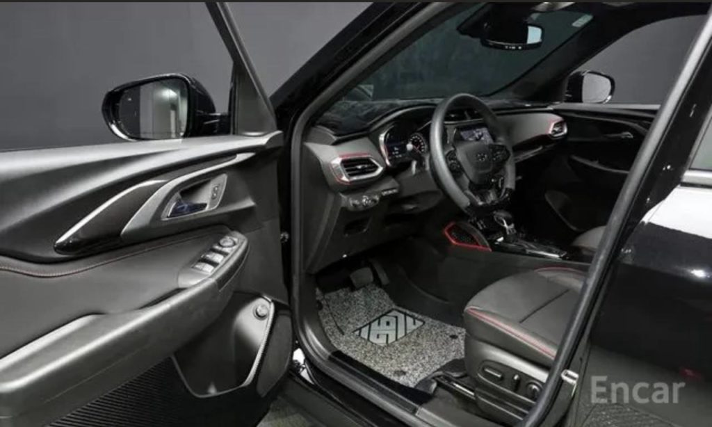 photo_5334685544883549493_y