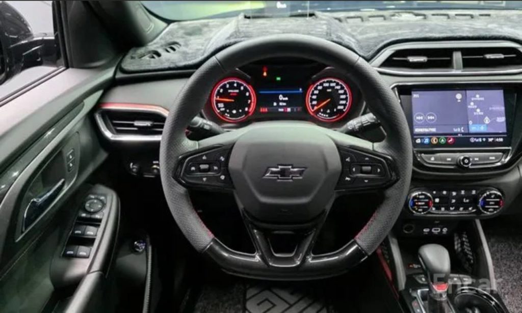 photo_5334685544883549496_y