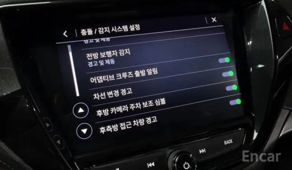 photo_5334685544883549499_y