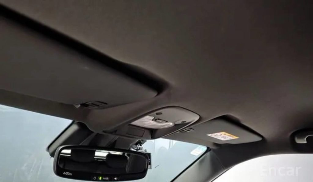 photo_5334685544883549501_y