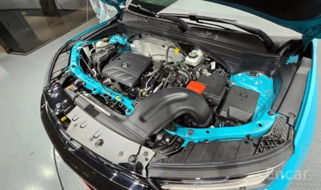 photo_5334685544883549534_y