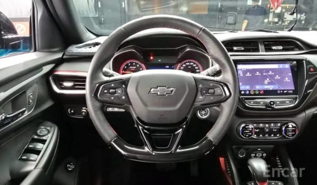 photo_5334685544883549542_y