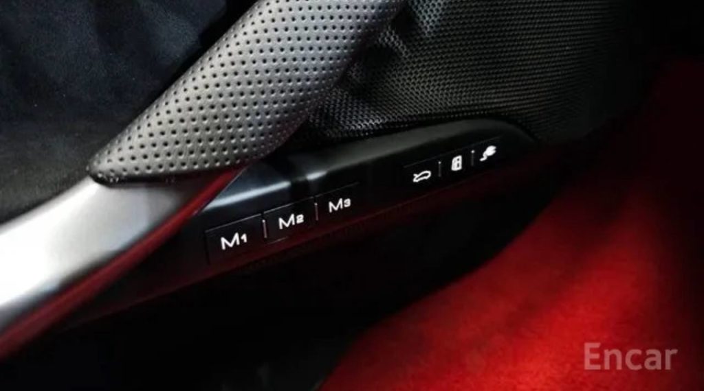 photo_5337057015371002378_y