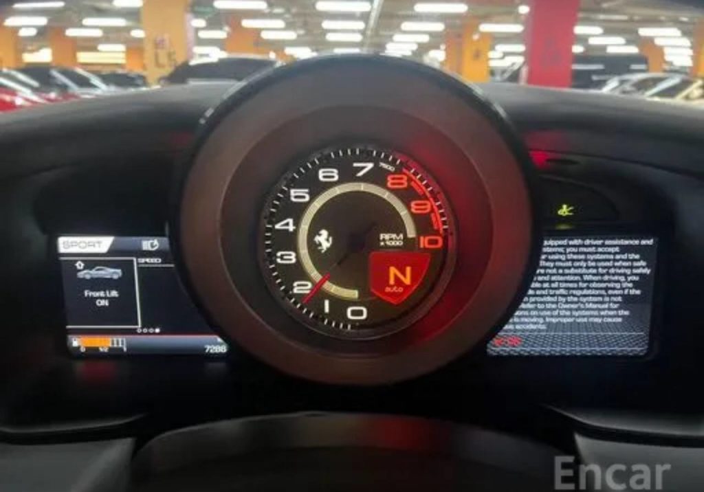 photo_5337057015371002403_y