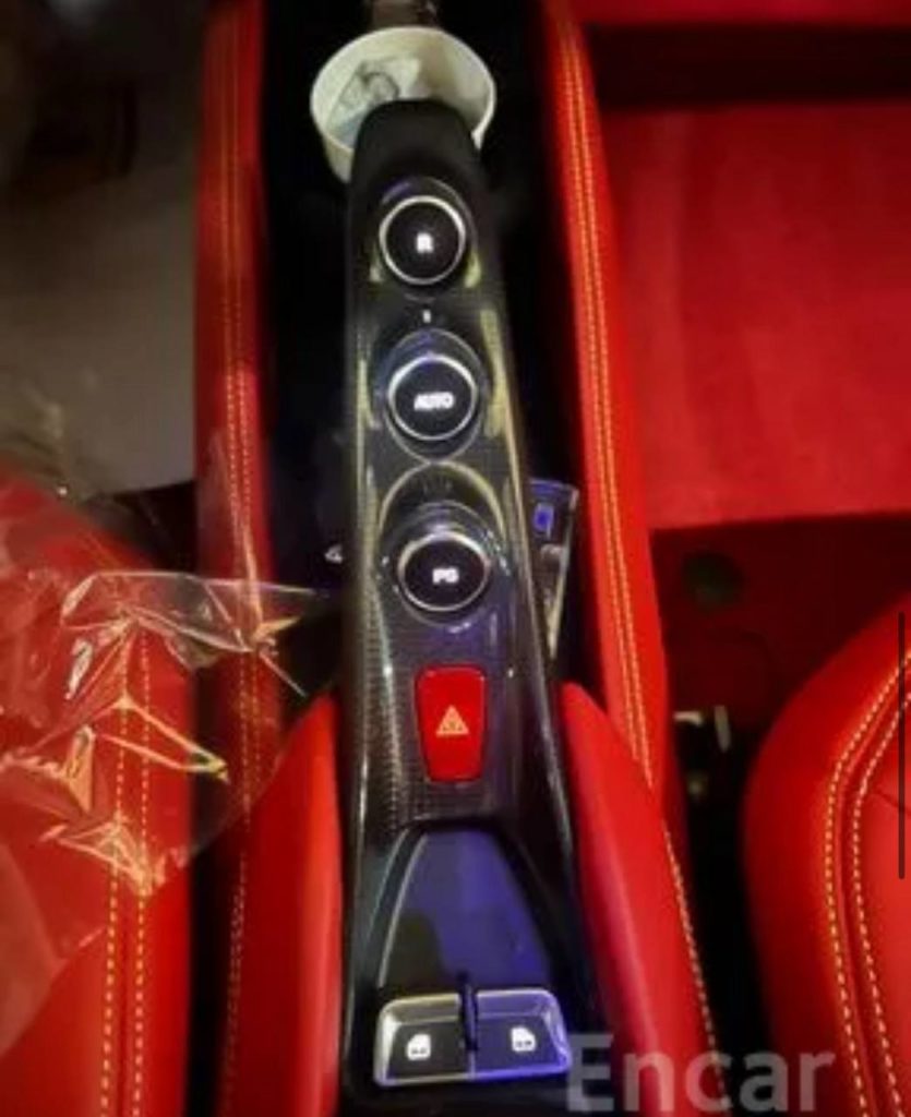 photo_5337057015371002404_y