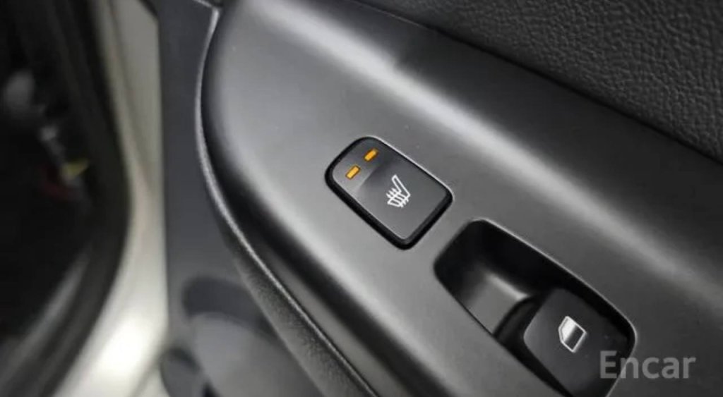 photo_5193085270612901072_y