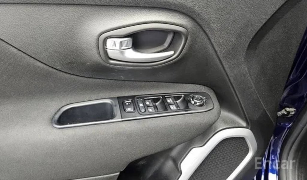 photo_5193085270612901108_y