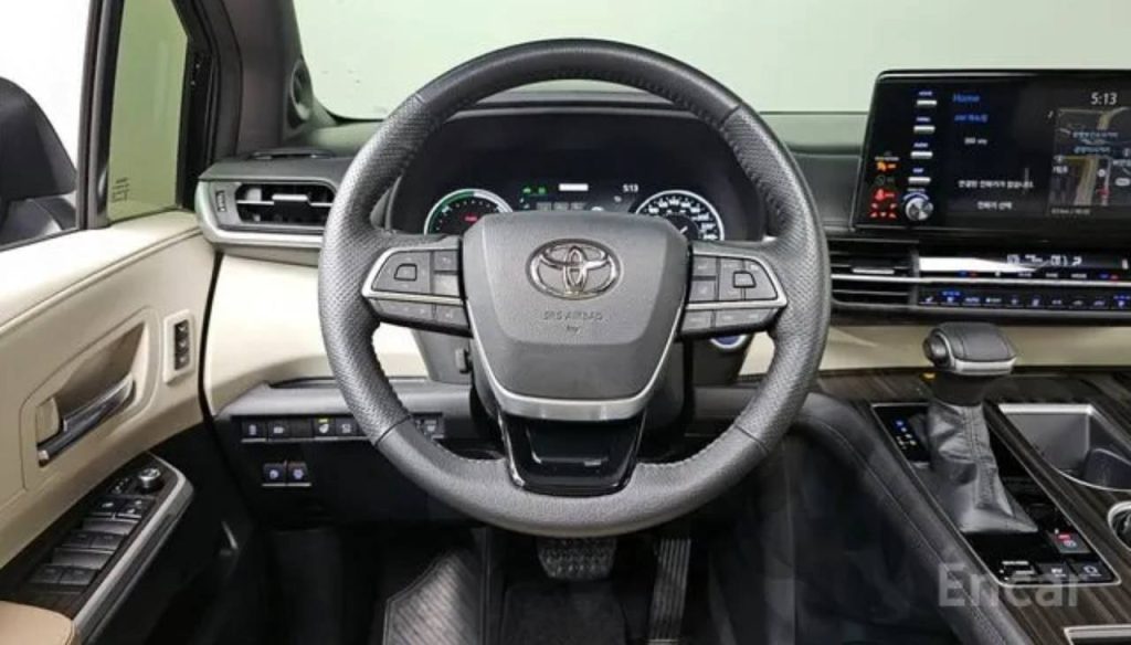 photo_5458424519048953348_y