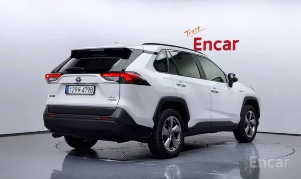 photo_5458424519048953389_y