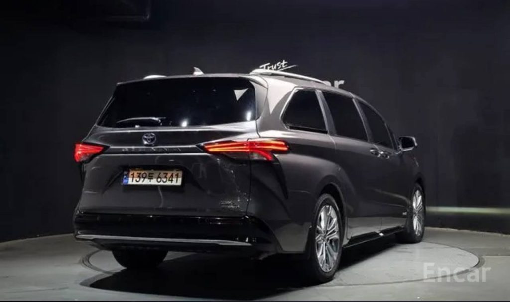 photo_5458424519048953433_y