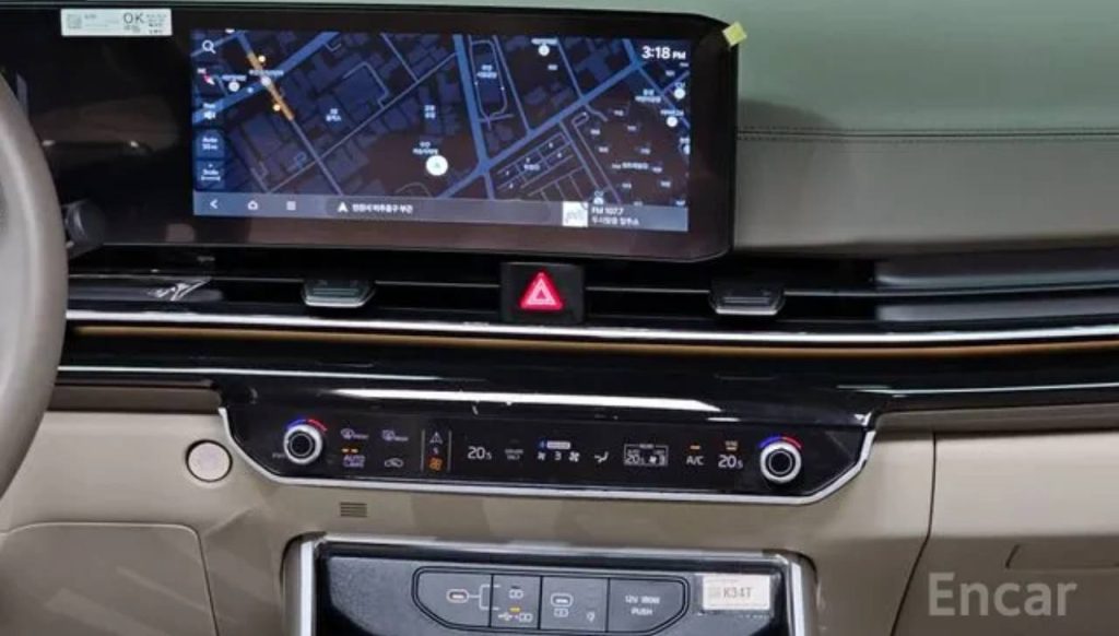 photo_5465234554768981748_y