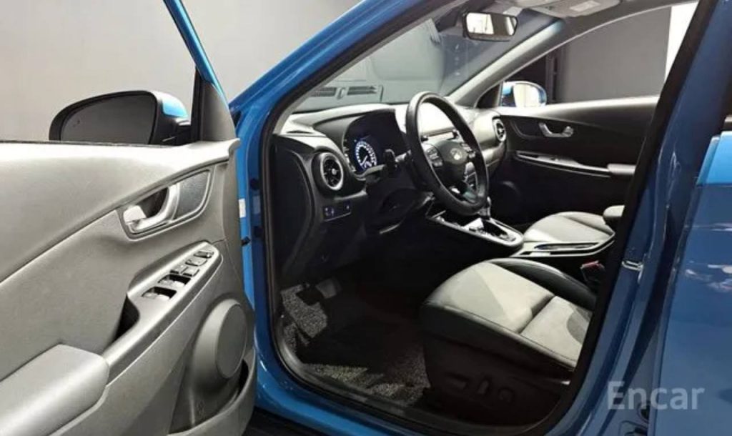 photo_5465234554768981790_y