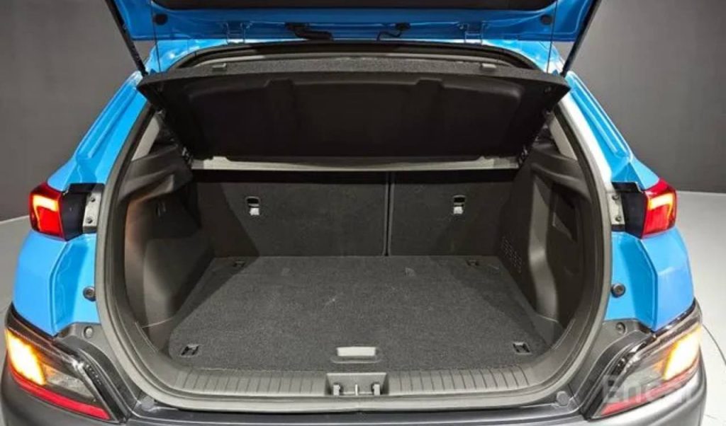 photo_5465234554768981798_y